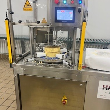 Cheese cutting Image